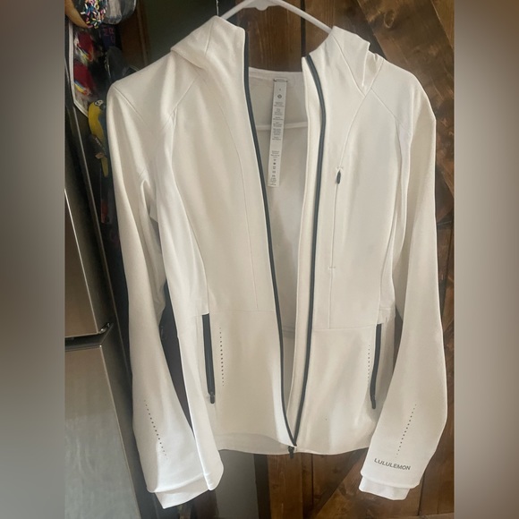 Lululemon White Jacket size 6 - Picture 2 of 7